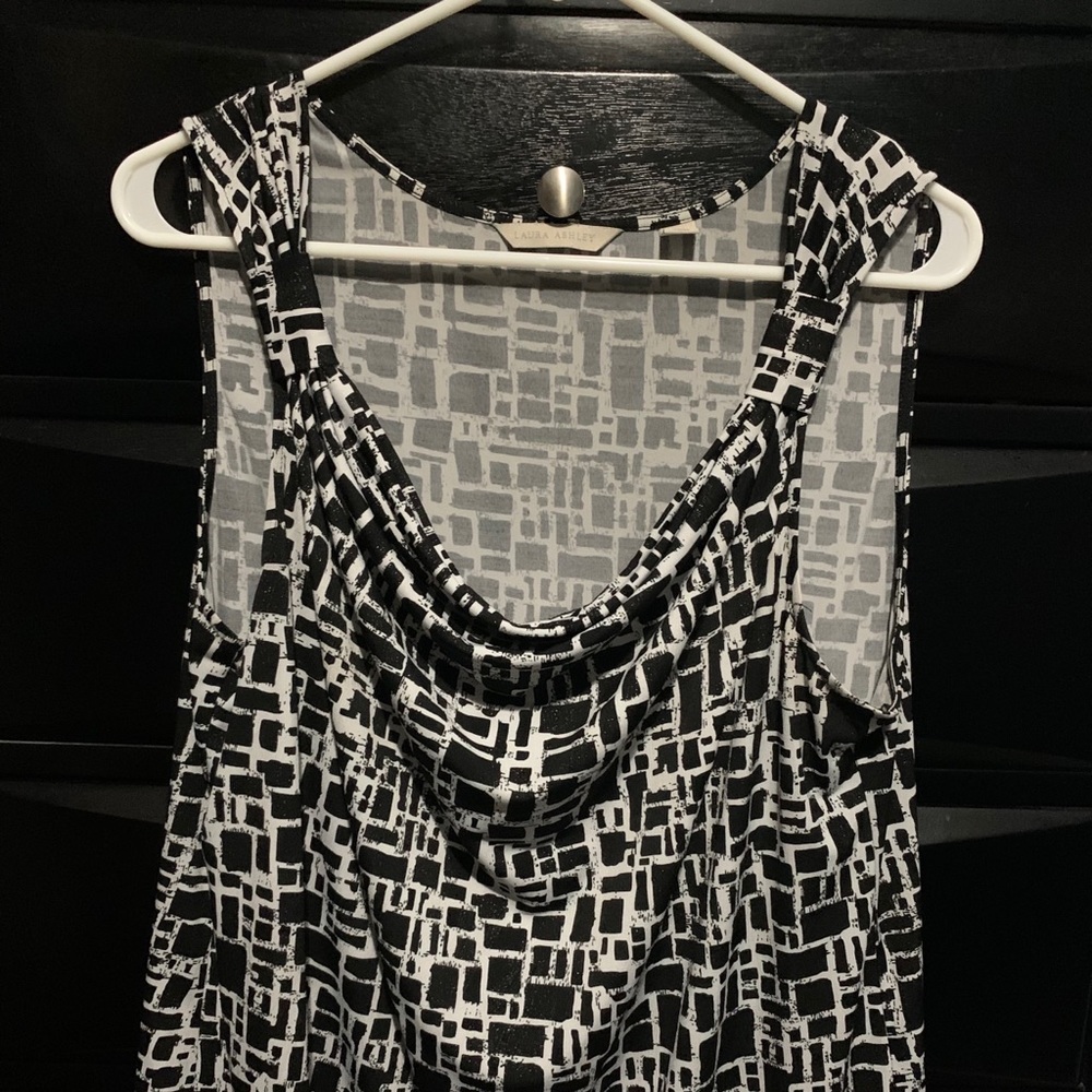 Black and white tank top